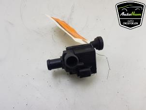 Gebruikte Extra waterpomp Audi SQ7 (4MB/4MG) 4.0 TDI V8 32V Prijs € 15,00 Margeregeling aangeboden door AutoHam