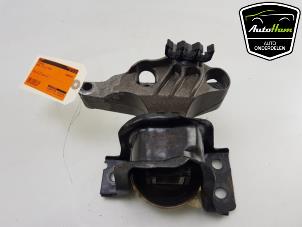 Gebruikte Motorrubber Renault Clio IV (5R) 1.5 Energy dCi 90 FAP Prijs € 20,00 Margeregeling aangeboden door AutoHam