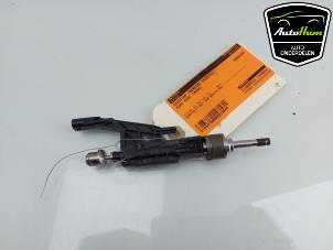 Gebruikte Injector (benzine injectie) Mini Mini (F56) 1.5 12V One Prijs € 35,00 Margeregeling aangeboden door AutoHam