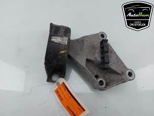 Gebruikte Motorsteun Dacia Sandero II 0.9 TCE 12V Prijs € 20,00 Margeregeling aangeboden door AutoHam