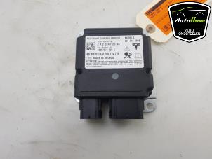 Gebruikte Airbag Module Tesla Model 3 Long Range AWD 75 kWh Prijs € 54,45 Inclusief btw aangeboden door AutoHam