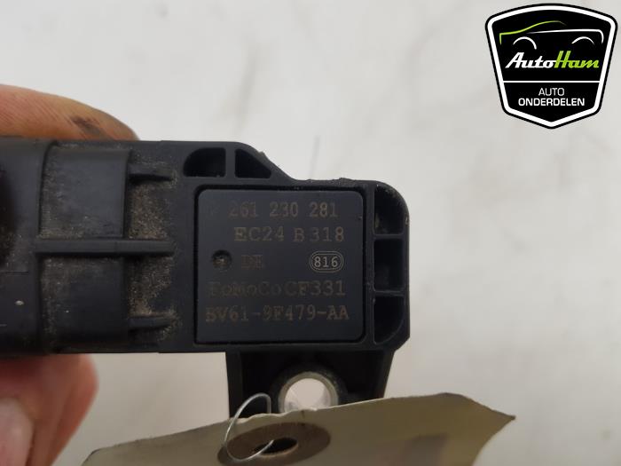 Luchthoeveelheidsmeter van een Ford B-Max (JK8) 1.0 EcoBoost 12V 100 2014
