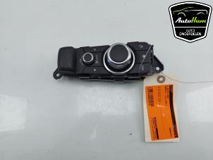 Gebruikte I-Drive knop Mazda 2 (DJ/DL) 1.5 SkyActiv-G 90 Prijs € 75,00 Margeregeling aangeboden door AutoHam