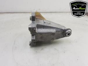 Gebruikte Motorrubber Mercedes C (W205) C-180 1.6 16V Prijs € 15,00 Margeregeling aangeboden door AutoHam