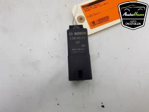 Gebruikte Voorgloei Relais Jaguar F-Pace 3.0 D 24V AWD Prijs € 25,00 Margeregeling aangeboden door AutoHam