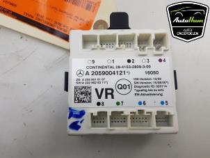 Gebruikte Module Centrale Deurvergrendeling Mercedes C (W205) C-180 1.6 16V Prijs € 50,00 Margeregeling aangeboden door AutoHam