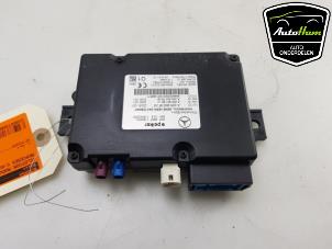 Gebruikte Telefoon Module Mercedes C (W205) C-180 1.6 16V Prijs € 30,00 Margeregeling aangeboden door AutoHam