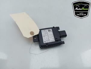 Gebruikte Side assist sensor Seat Leon (KLB) 1.5 eTSI 16V Prijs € 175,00 Margeregeling aangeboden door AutoHam