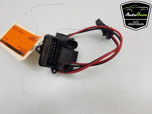 Gebruikte Kachel Weerstand Opel Vivaro 2.0 CDTI Prijs € 20,00 Margeregeling aangeboden door AutoHam