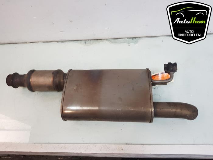 Uitlaat Einddemper van een Opel Vivaro 2.0 CDTI 177 2020