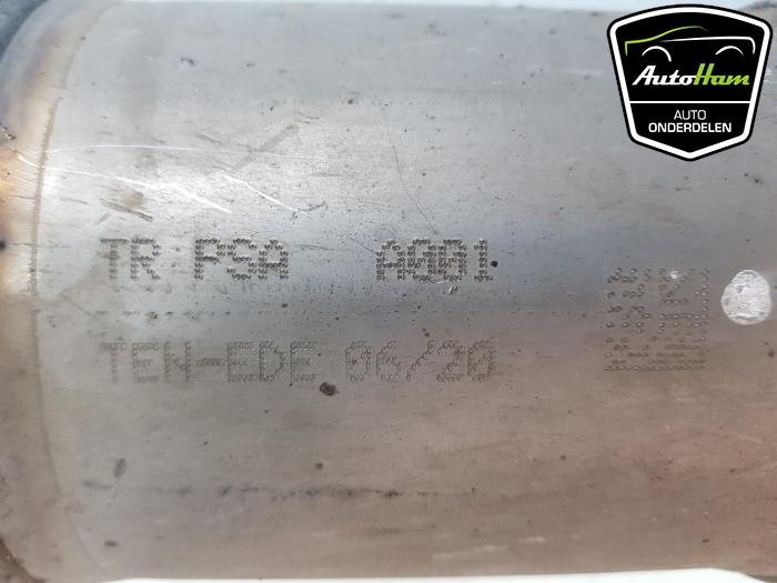 Uitlaat Einddemper van een Opel Vivaro 2.0 CDTI 177 2020