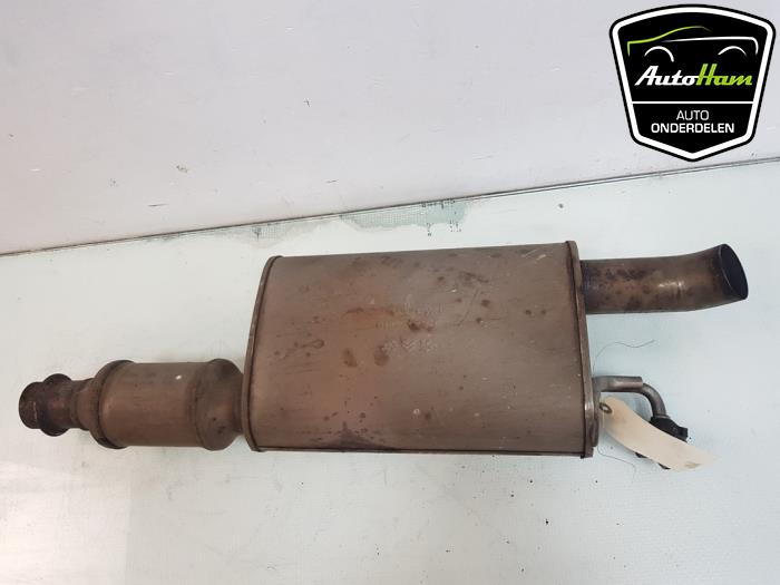 Uitlaat Einddemper van een Opel Vivaro 2.0 CDTI 177 2020