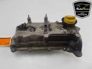 Gebruikte Kleppendeksel Renault Captur (2R) 0.9 Energy TCE 12V Prijs € 50,00 Margeregeling aangeboden door AutoHam