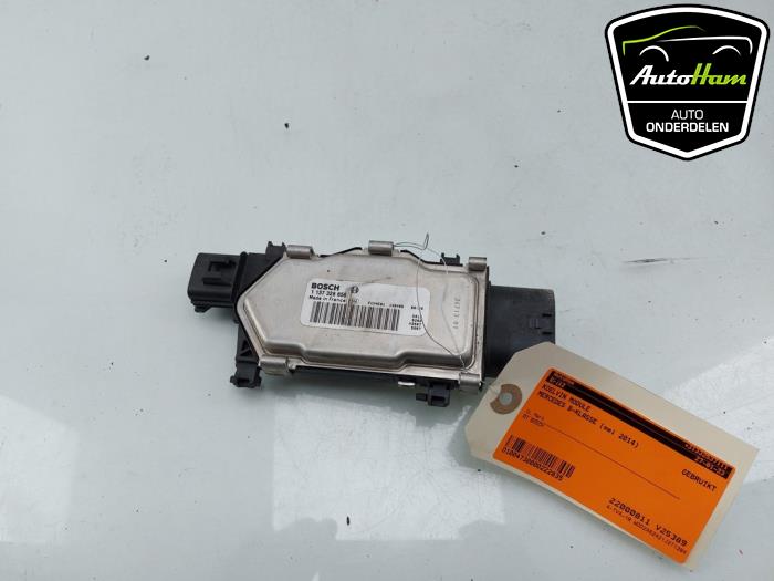 Gebruikte Koelvin module Mercedes B (W246/W242) 1.6 B-180 BlueEFFICIENCY Turbo 16V Prijs € 35,00 Margeregeling aangeboden door AutoHam