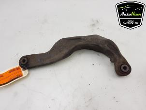 Gebruikte Triangel rechts-achter Volvo V60 I (FW/GW) 2.4 D6 20V Plug-in Hybrid AWD Prijs € 25,00 Margeregeling aangeboden door AutoHam