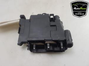 Gebruikte Zekeringkast Volvo V60 I (FW/GW) 2.4 D6 20V Plug-in Hybrid AWD Prijs € 30,00 Margeregeling aangeboden door AutoHam