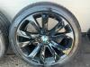 Sportvelgenset + banden van een BMW X5 (F15) xDrive 30d 3.0 24V 2013