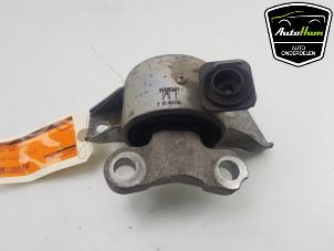 Gebruikte Motorsteun Opel Adam 1.4 16V Ecoflex, Ecotec LPG Prijs € 10,00 Margeregeling aangeboden door AutoHam