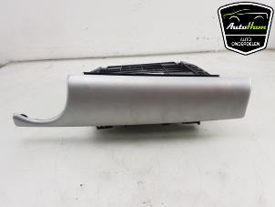Gebruikte Dashboardkastje Mini Mini (R56) 1.4 16V One Prijs € 50,00 Margeregeling aangeboden door AutoHam