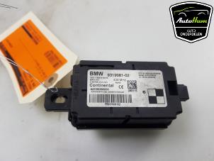 Gebruikte Module keyless vehicle BMW X5 (F15) xDrive 40d 3.0 24V Prijs € 20,00 Margeregeling aangeboden door AutoHam