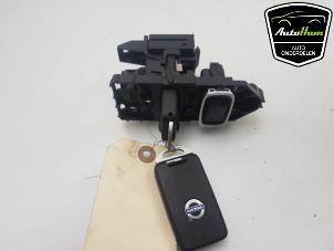 Gebruikte Kontaktslot + Sleutel Volvo XC60 I (DZ) 2.0 T5 16V Prijs € 35,00 Margeregeling aangeboden door AutoHam