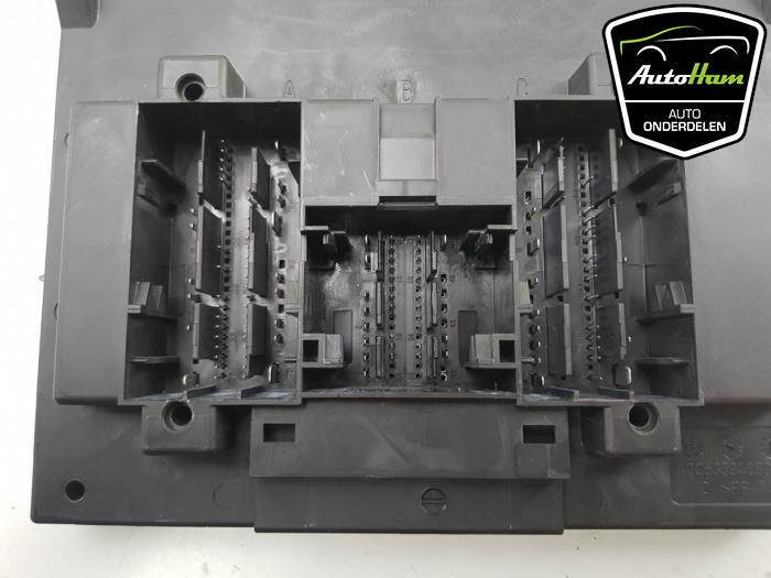 Computer Body Control van een Volkswagen Tiguan (AD1) 1.5 TSI 16V 2019