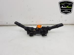 Gebruikte Combischakelaar Stuurkolom Toyota Verso 1.8 16V VVT-i Prijs € 25,00 Margeregeling aangeboden door AutoHam