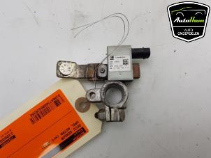 Gebruikte Accu sensor Opel Astra J Sports Tourer (PD8/PE8/PF8) 1.3 CDTI 16V ecoFlex Prijs € 15,00 Margeregeling aangeboden door AutoHam