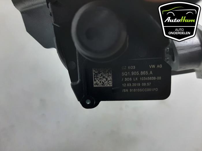Sleutel+Contactslot van een Volkswagen Golf VII (AUA) 1.0 TSI 12V BlueMotion 2018