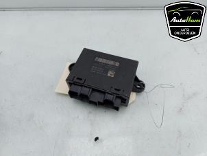 Gebruikte Centrale Deurvergrendelings Module Ford EcoSport (JK8) 1.0 EcoBoost 12V 125 Prijs € 25,00 Margeregeling aangeboden door AutoHam