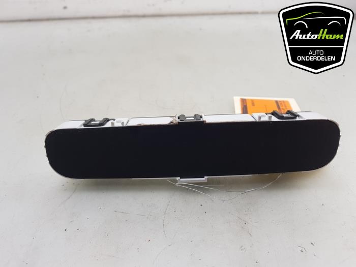 Gebruikte Display Interieur Chevrolet Spark (M300) 1.2 16V Prijs € 10,00 Margeregeling aangeboden door AutoHam