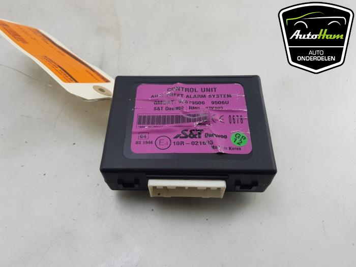Gebruikte Alarm module Chevrolet Spark (M300) 1.2 16V Prijs € 25,00 Margeregeling aangeboden door AutoHam