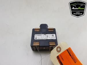 Gebruikte Sensor ACC (afstand) Kia Stonic (YB) 1.0i T-GDi 12V Prijs op aanvraag aangeboden door AutoHam