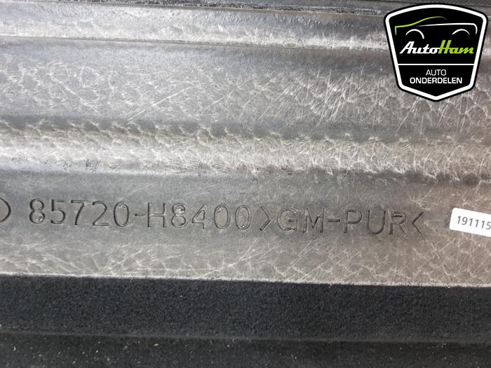Vloerplaat bagageruimte van een Kia Stonic (YB) 1.0i T-GDi 12V 2020