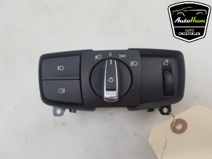 Gebruikte Schakelaar Licht BMW 1 serie (F21) 116i 1.6 16V Prijs € 15,00 Margeregeling aangeboden door AutoHam