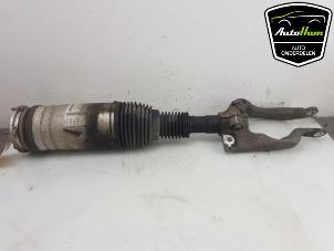 Gebruikte Schokdemper links-voor Landrover Range Rover Sport (LW) 3.0 TDV6 Prijs € 235,00 Margeregeling aangeboden door AutoHam