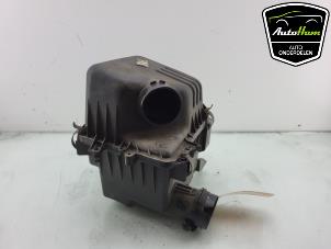 Gebruikte Luchtfilterhuis Kia Cee'd Sporty Wagon (EDF) 1.4 16V Prijs € 40,00 Margeregeling aangeboden door AutoHam