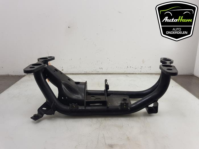 Gebruikte Subframe Landrover Range Rover Sport (LW) 2.0 16V P400e Prijs € 125,00 Margeregeling aangeboden door AutoHam