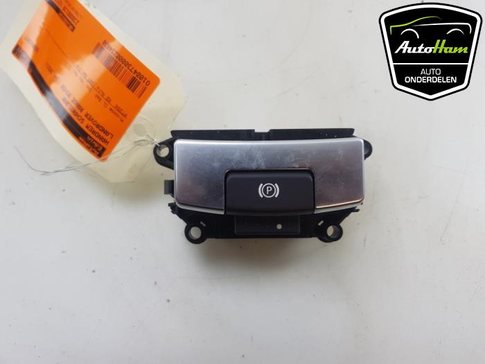 Gebruikte Handrem schakelaar Landrover Range Rover Sport (LW) 2.0 16V P400e Prijs € 20,00 Margeregeling aangeboden door AutoHam