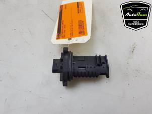 Gebruikte Luchthoeveelheidsmeter Mini Mini (F55) 2.0 16V Cooper S Prijs € 40,00 Margeregeling aangeboden door AutoHam