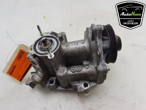 Gebruikte Waterpomp Toyota RAV4 (A4) 2.5 Hybrid 16V VVT-i 4x4 Prijs € 95,00 Margeregeling aangeboden door AutoHam