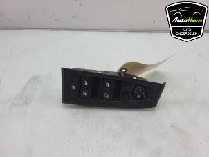 Gebruikte Schakelaar Elektrisch Raam BMW 2 serie Active Tourer (F45) 214d 1.5 12V Prijs € 35,00 Margeregeling aangeboden door AutoHam