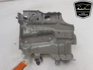 Gebruikte Accubak Peugeot 108 1.0 12V VVT-i Prijs € 10,00 Margeregeling aangeboden door AutoHam