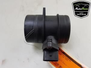 Gebruikte Luchthoeveelheidsmeter Volkswagen Caddy III (2KA,2KH,2CA,2CH) 2.0 TDI DPF Prijs € 20,00 Margeregeling aangeboden door AutoHam