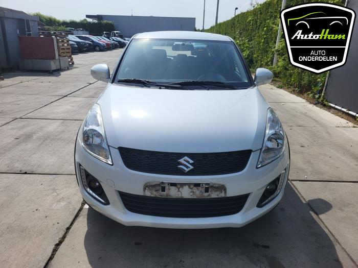 Motorkap van een Suzuki Swift (ZA/ZC/ZD) 1.2 16V 2015