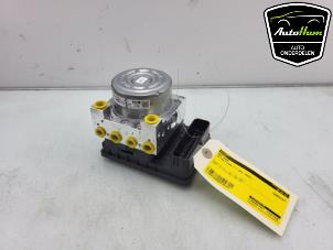 Gebruikte ABS Pomp Volkswagen Multivan T7 2.0 TSI 16V Prijs € 495,00 Margeregeling aangeboden door AutoHam