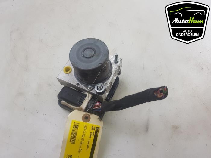 Gebruikte ABS Pomp Opel Combo Cargo 1.5 CDTI 100 Prijs € 195,00 Margeregeling aangeboden door AutoHam