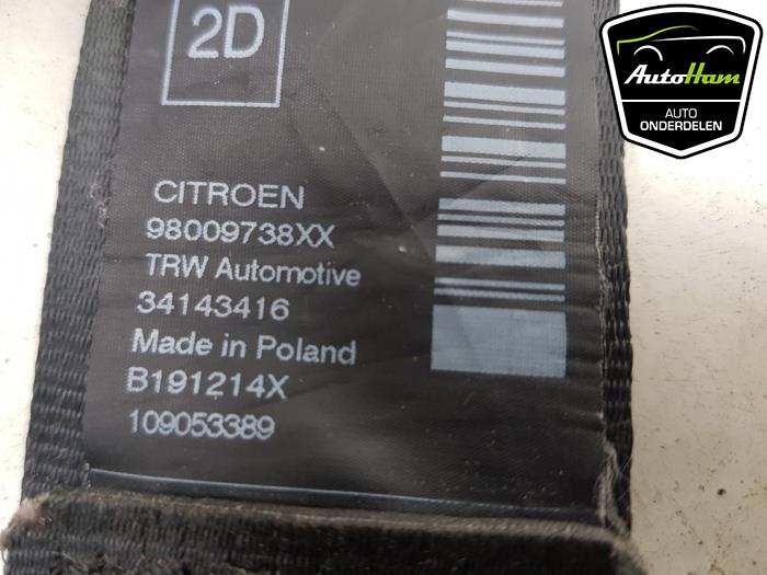 Veiligheidsgordel links-achter van een Citroën C4 Cactus (0B/0P) 1.2 PureTech 82 12V 2015