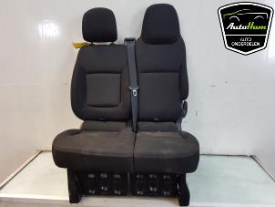 Gebruikte Voorstoel rechts Renault Trafic (1FL/2FL/3FL/4FL) 1.6 dCi 95 Prijs € 300,00 Margeregeling aangeboden door AutoHam