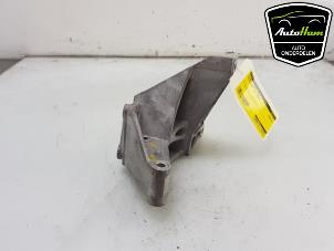 Gebruikte Versnellingsbak Steun Suzuki Swift (ZA/ZC/ZD) 1.2 16V Prijs € 15,00 Margeregeling aangeboden door AutoHam